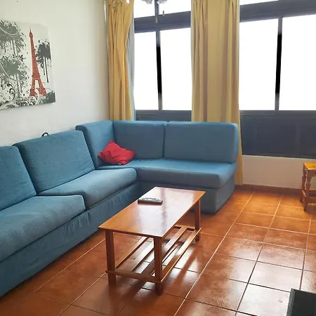 La Corona Puerto Del Carmen 卡门港